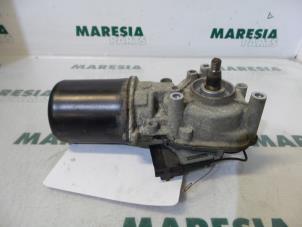 Used Front wiper motor Renault Laguna II (BG) 1.9 dCi 120 Price € 35,00 Margin scheme offered by Maresia Parts