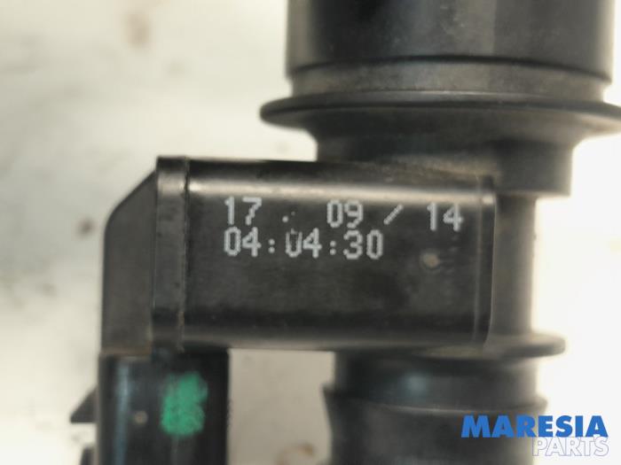Ventilación de cárter de un Peugeot 308 SW (L4/L9/LC/LJ/LR) 1.6 HDi 92 16V 2014