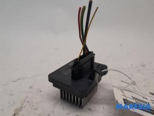 Used Heater resistor Peugeot 308 SW (L4/L9/LC/LJ/LR) 1.6 HDi 92 16V Price € 85,00 Margin scheme offered by Maresia Parts