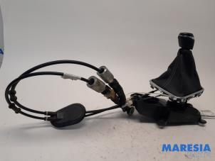 Used Gear stick Renault Kadjar (RFEH) 1.6 TCE 165 Price € 157,50 Margin scheme offered by Maresia Parts
