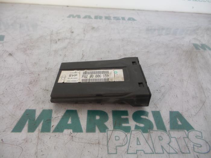 Used Computer, miscellaneous Renault Laguna II Grandtour (KG) 3.0 V6 24V Price € 42,50 Margin scheme offered by Maresia Parts