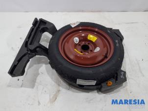 Used Jackkit + spare wheel Peugeot 207 CC (WB) 1.6 16V Price € 105,00 Margin scheme offered by Maresia Parts