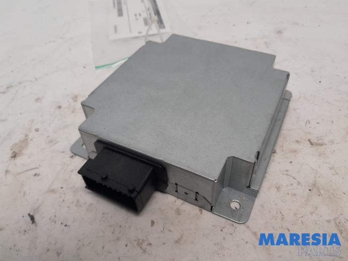Używane Modul nawigacji Fiat 500 (312) 0.9 TwinAir 85 Cena € 20,00 Procedura marży oferowane przez Maresia Parts