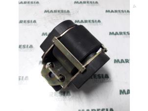Used Front seatbelt, left Peugeot Partner Price € 25,00 Margin scheme offered by Maresia Parts