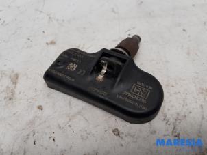Used Tyre pressure sensor Peugeot 307 CC (3B) 2.0 16V Price € 25,00 Margin scheme offered by Maresia Parts