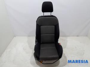 Gebrauchte Sitz rechts Peugeot 207 CC (WB) 1.6 16V Preis € 89,00 Margenregelung angeboten von Maresia Parts