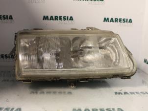 Used Headlight, right Fiat Ulysse (220) 1.9 Tds Price € 50,00 Margin scheme offered by Maresia Parts