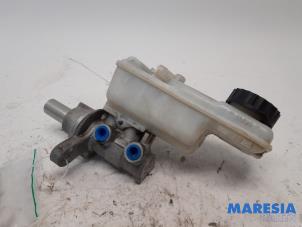 Used Master cylinder Renault Kangoo Express (FW) 1.5 dCi 75 FAP Price € 42,35 Inclusive VAT offered by Maresia Parts