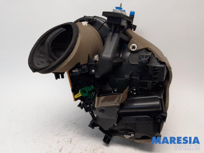 Gebrauchte Heizgehäuse Peugeot 207 CC (WB) 1.6 16V Preis € 129,00 Margenregelung angeboten von Maresia Parts