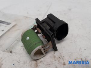 Used Cooling fan resistor Renault Kadjar (RFEH) 1.6 TCE 165 Price € 25,00 Margin scheme offered by Maresia Parts