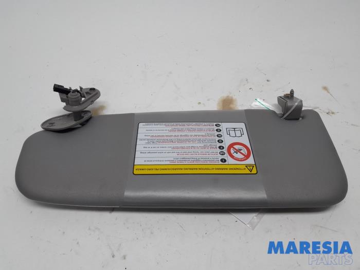 Usados Visera Alfa Romeo Giulietta (940) 1.4 TB 16V Precio € 30,00 Norma de margen ofrecido por Maresia Parts