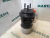 Fuel filter housing from a Renault Kangoo Express (FC) 1.5 dCi 85 2007