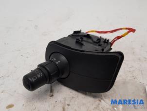 Used Indicator switch Renault Kangoo Express (FW) 1.5 dCi 75 FAP Price € 36,30 Inclusive VAT offered by Maresia Parts