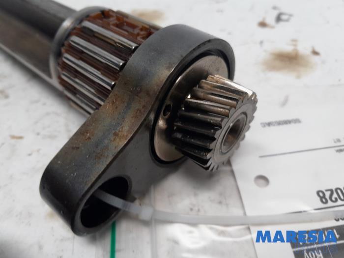 Używane Wal balansujacy Alfa Romeo Giulia (952) 2.0 T 16V Veloce Q4 Cena € 100,00 Procedura marży oferowane przez Maresia Parts