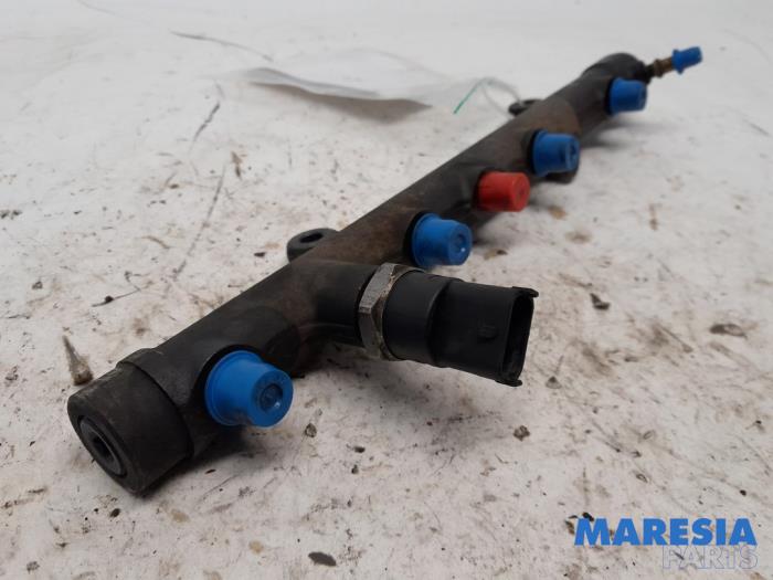Usagé Système d'injection Renault Scénic II (JM) 1.9 dCi 130 Prix € 60,00 Règlement à la marge proposé par Maresia Parts