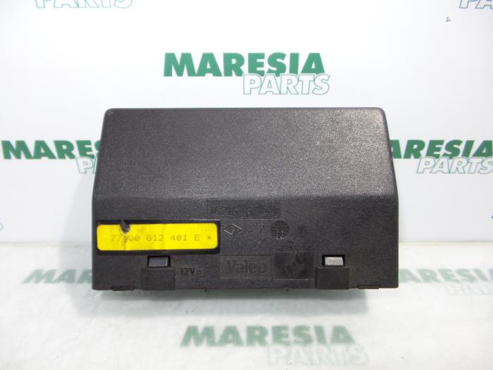 Used Computer, miscellaneous Renault Safrane I 3.0i V6 RT,RXE Price € 25,00 Margin scheme offered by Maresia Parts