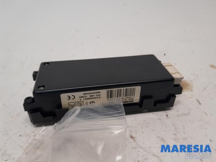 Używane Modul Bluetooth Peugeot 207 CC (WB) 1.6 16V Cena € 50,00 Procedura marży oferowane przez Maresia Parts
