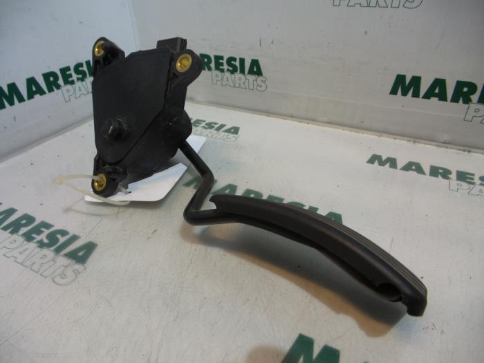 Gebrauchte Gaspedalposition Sensor Renault Scénic II (JM) 1.5 dCi 80 Preis € 35,00 Margenregelung angeboten von Maresia Parts