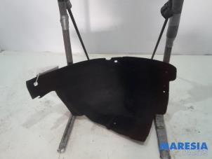 Used Wheel arch liner Peugeot 508 SW (8E/8U) 1.6 THP 16V Price € 20,00 Margin scheme offered by Maresia Parts
