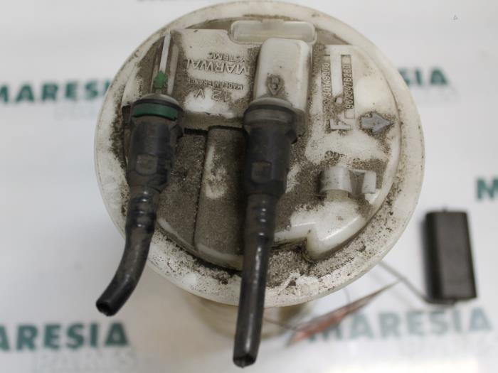Gebrauchte Kraftstoffpumpe Elektrisch Peugeot 206 (2A/C/H/J/S) 1.4 XR,XS,XT,Gentry Preis € 35,00 Margenregelung angeboten von Maresia Parts