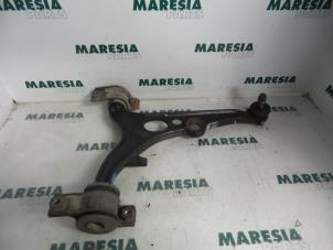 Used Front lower wishbone, right Alfa Romeo GTV (916) 2.0 16V Twin Spark Price € 40,00 Margin scheme offered by Maresia Parts