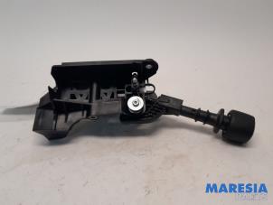 Used Gear stick Fiat Panda (312) 1.0 Hybrid Price € 75,00 Margin scheme offered by Maresia Parts
