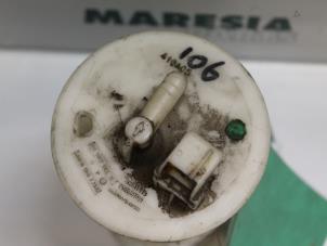 Usados Bomba eléctrica de combustible Peugeot 106 II Precio € 35,00 Norma de margen ofrecido por Maresia Parts