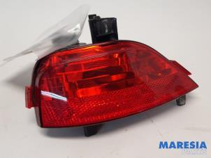 Used Rear fog light Renault Megane III Coupe (DZ) 2.0 16V TCe 180 Price € 25,00 Margin scheme offered by Maresia Parts