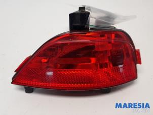 Used Rear fog light Renault Megane III Coupe (DZ) 2.0 16V TCe 180 Price € 35,00 Margin scheme offered by Maresia Parts