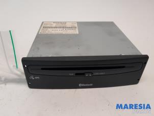 Used CD player Renault Megane III Coupe (DZ) 2.0 16V TCe 180 Price € 75,00 Margin scheme offered by Maresia Parts
