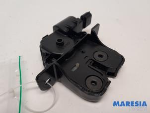 Used Tailgate lock mechanism Renault Megane III Coupe (DZ) 2.0 16V TCe 180 Price € 14,95 Margin scheme offered by Maresia Parts