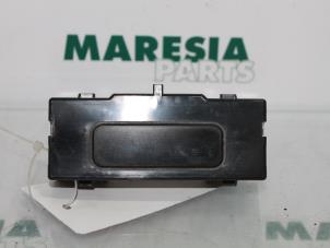 Used Interior display Renault Clio II Societe (SB) 1.9 D Price € 15,00 Margin scheme offered by Maresia Parts