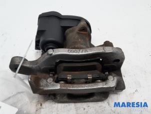Used Rear brake calliper, right Renault Kadjar (RFEH) 1.6 TCE 165 Price € 131,25 Margin scheme offered by Maresia Parts