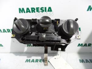 Usagé Panneau de commandes chauffage Fiat Marea (185AX) 1.6 SX,ELX 16V Prix € 20,00 Règlement à la marge proposé par Maresia Parts