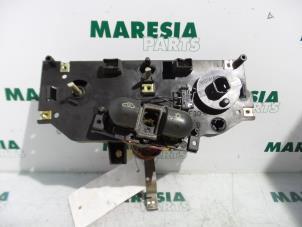 Usagé Panneau de commandes chauffage Fiat Marea Weekend (185BX/CX) 2.0 HLX 20V Prix € 20,00 Règlement à la marge proposé par Maresia Parts