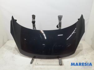 Używane Maska Renault Scénic III (JZ) 1.4 16V TCe 130 Cena € 149,00 Procedura marży oferowane przez Maresia Parts
