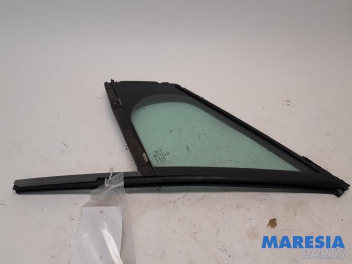 Usados Ventanilla triangular izquierda delante Peugeot 308 (4A/C) 1.6 16V THP 150 Precio € 50,00 Norma de margen ofrecido por Maresia Parts