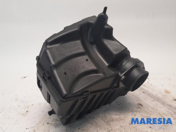 Air box from a Renault Megane III Coupe (DZ) 2.0 16V TCe 180 2009