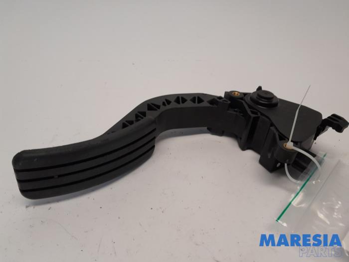 Begagnade Gaspedalsensor Renault Grand Scénic III (JZ) 2.0 16V CVT Pris € 34,95 Marginaltabell erbjuds av Maresia Parts
