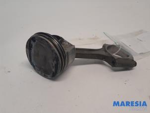 Begagnade Vevstake Renault Megane III Grandtour (KZ) 1.4 16V TCe 130 Pris € 65,00 Marginaltabell erbjuds av Maresia Parts