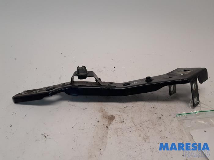 Begagnade Front Renault Megane III Coupe (DZ) 2.0 16V TCe 180 Pris € 25,00 Marginaltabell erbjuds av Maresia Parts