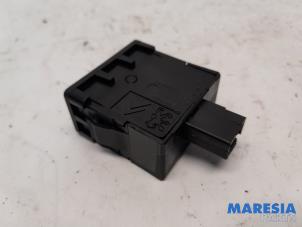 Used AIH headlight switch Citroen C3 (SC) 1.2 VTi 82 12V Price € 9,50 Margin scheme offered by Maresia Parts