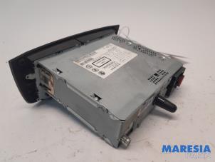 Używane Radioodtwarzacz CD Fiat Punto Evo (199) 1.3 JTD Multijet 85 16V Euro 5 Cena € 105,00 Procedura marży oferowane przez Maresia Parts