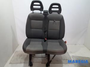 Used Double front seat, right Peugeot Boxer (U9) 2.0 BlueHDi 130 Price € 240,79 Inclusive VAT offered by Maresia Parts