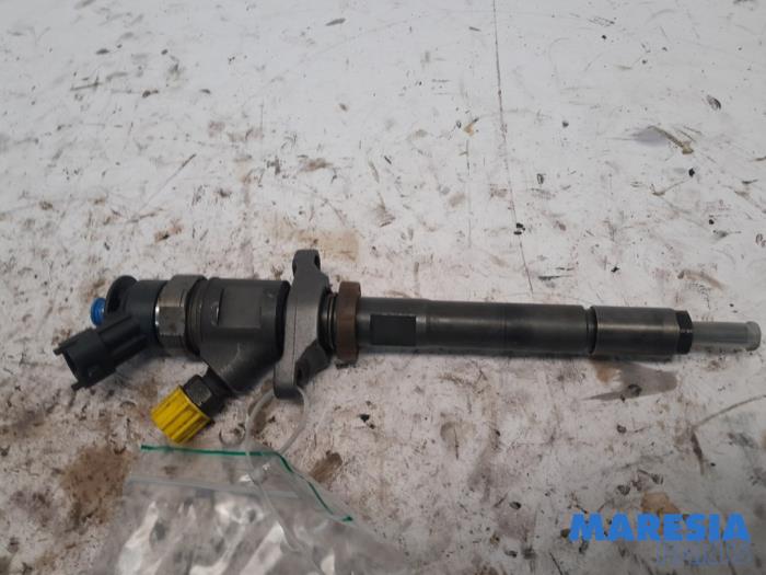 Usagé Injecteurs Peugeot 5008 I (0A/0E) 1.6 HDiF 16V Prix € 75,00 Règlement à la marge proposé par Maresia Parts
