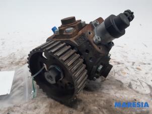 Used Mechanical fuel pump Peugeot 5008 I (0A/0E) 1.6 HDiF 16V Price € 30,00 Margin scheme offered by Maresia Parts
