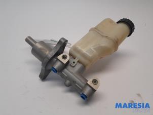 Used Master cylinder Peugeot 508 SW (8E/8U) 1.6 THP 16V Price € 38,95 Margin scheme offered by Maresia Parts