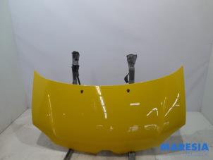 Używane Maska Renault Twingo III (AH) 1.0 SCe 70 12V Cena € 349,00 Procedura marży oferowane przez Maresia Parts