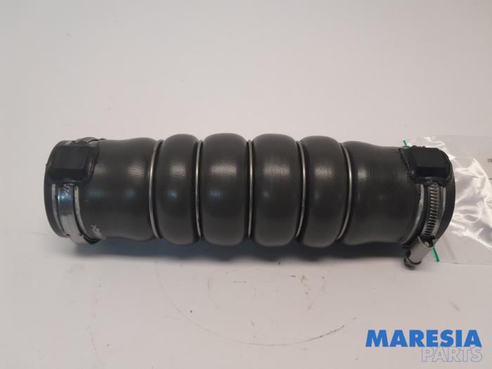 Gebrauchte Intercooler Schlauch Peugeot 508 SW (8E/8U) 1.6 THP 16V Preis € 20,00 Margenregelung angeboten von Maresia Parts