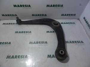Used Front lower wishbone, left Peugeot 206 (2A/C/H/J/S) 1.4 HDi Price € 25,00 Margin scheme offered by Maresia Parts